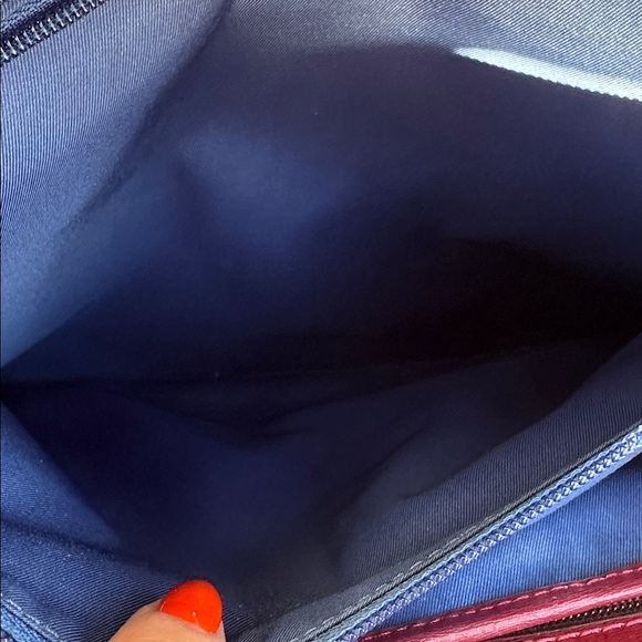 Tory Burch Robinson Tote Bag - Picture 7 of 10